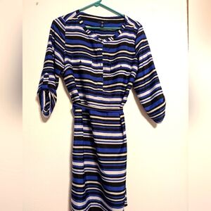 Gap Blue striped quarter sleeved dress with half buttons in front size medium